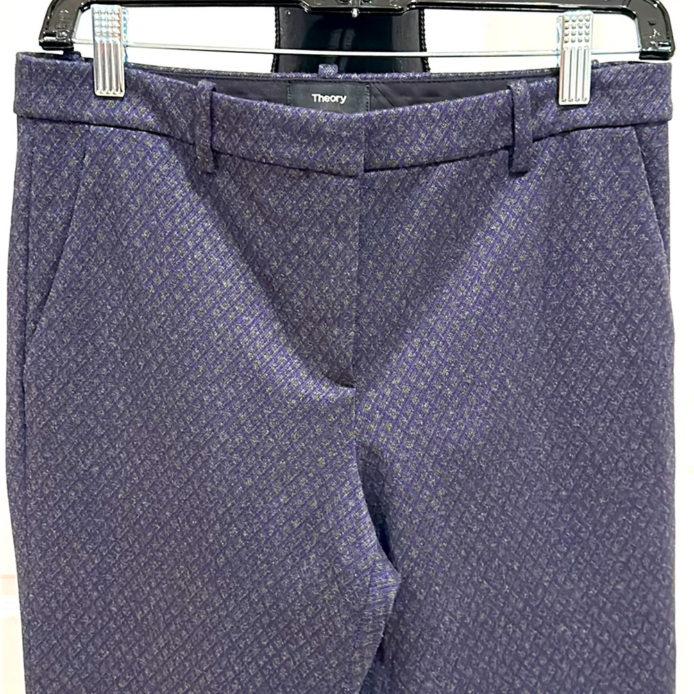 Theory size 4 Wool dress slacks Navy/Black